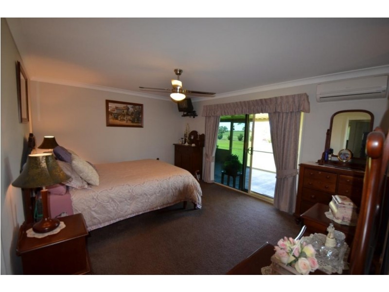 928 Felton Clifton Road, Nobby QLD 4360