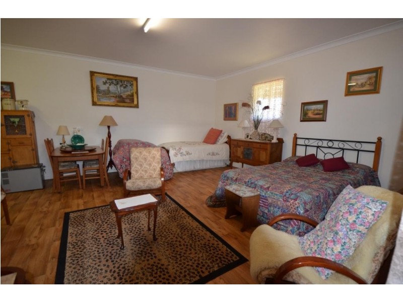 928 Felton Clifton Road, Nobby QLD 4360