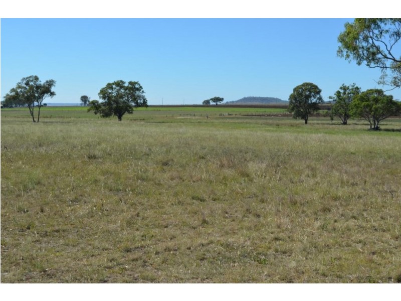 928 Felton Clifton Road, Nobby QLD 4360