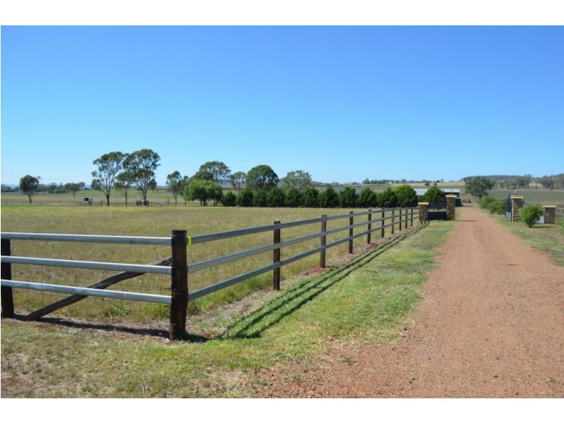 928 Felton Clifton Road, Nobby QLD 4360