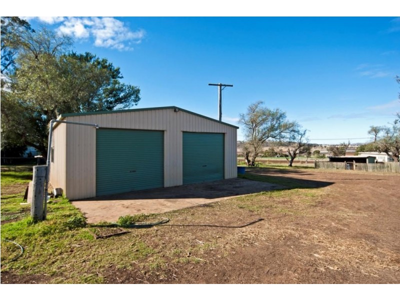 Santa Maria 13314 New England Highway, Cambooya QLD 4358