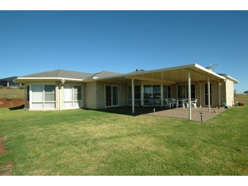 130 Harch Road, Highfields QLD 4352