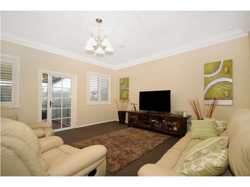 159 Spring Street, Middle Ridge QLD 4350