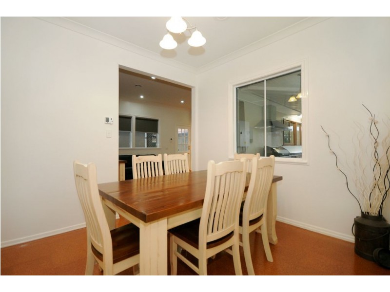 159 Spring Street, Middle Ridge QLD 4350