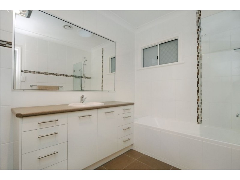 159 Spring Street, Middle Ridge QLD 4350