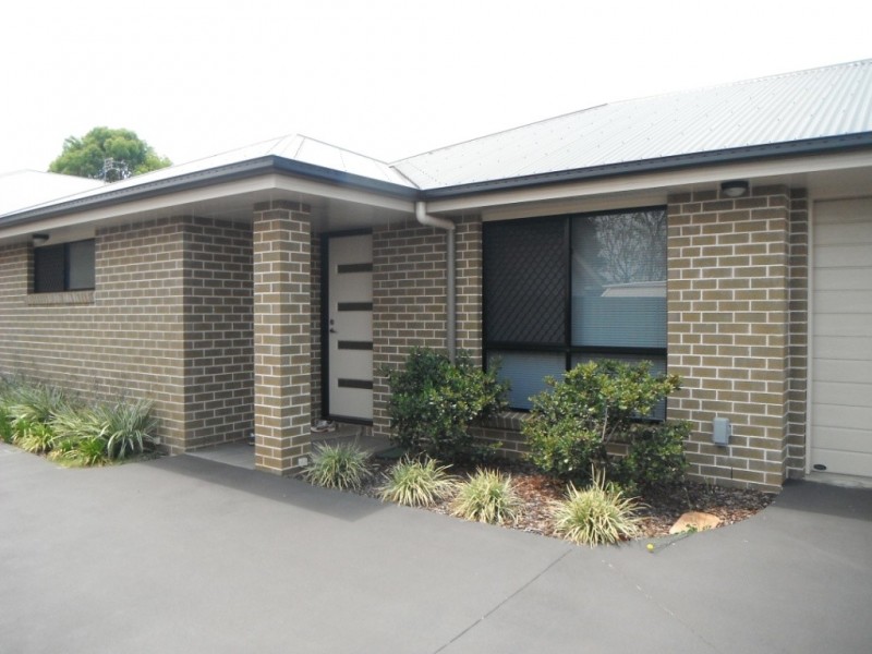 2/81c North Street, North Toowoomba QLD 4350