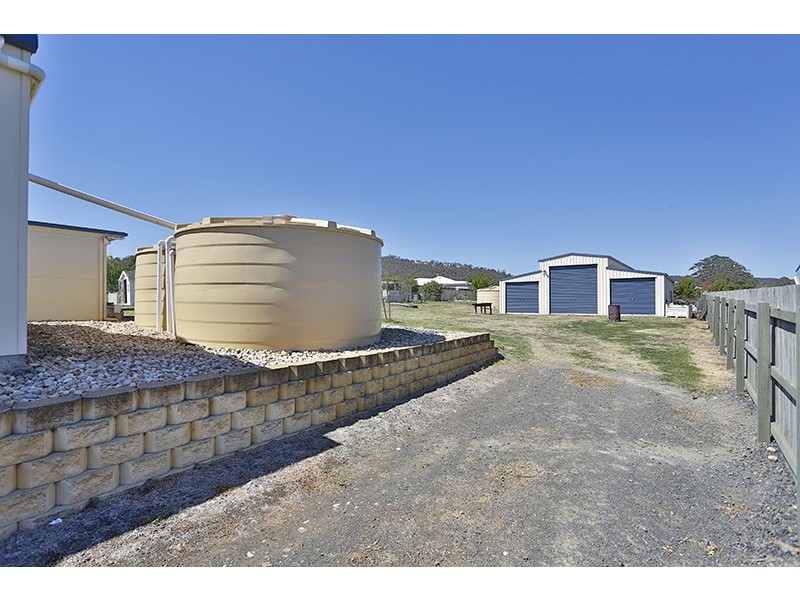 3 Madison Court, Glenvale QLD 4350