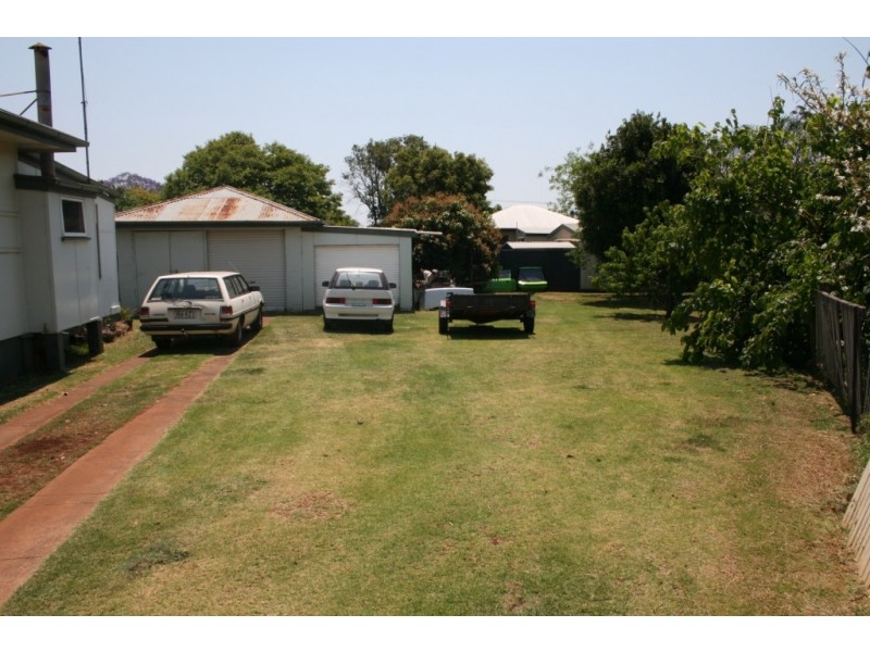 425 Alderley Street, Harristown QLD 4350