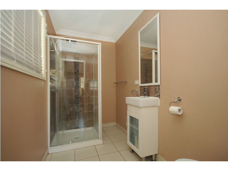 6 Hendy Street, COTSWOLD HILLS, Cranley QLD 4350