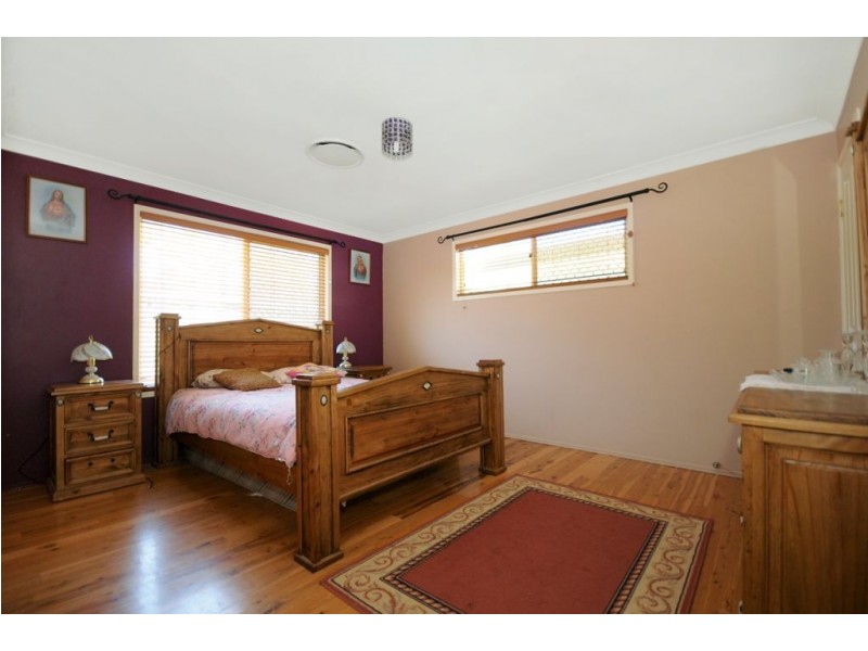 6 Hendy Street, COTSWOLD HILLS, Cranley QLD 4350