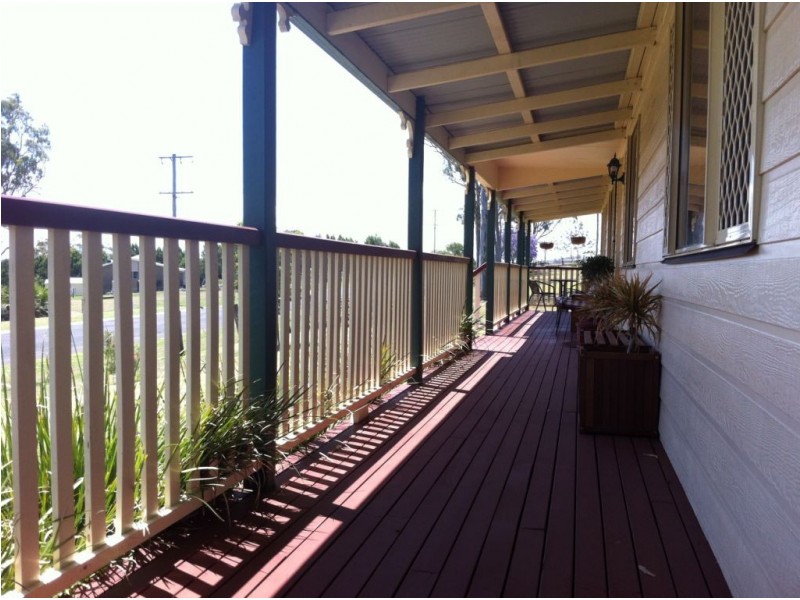 6 Hendy Street, COTSWOLD HILLS, Cranley QLD 4350