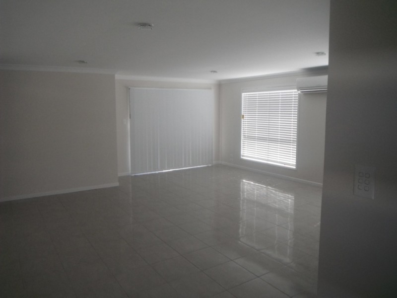 1/6 Punter Close, Glenvale QLD 4350