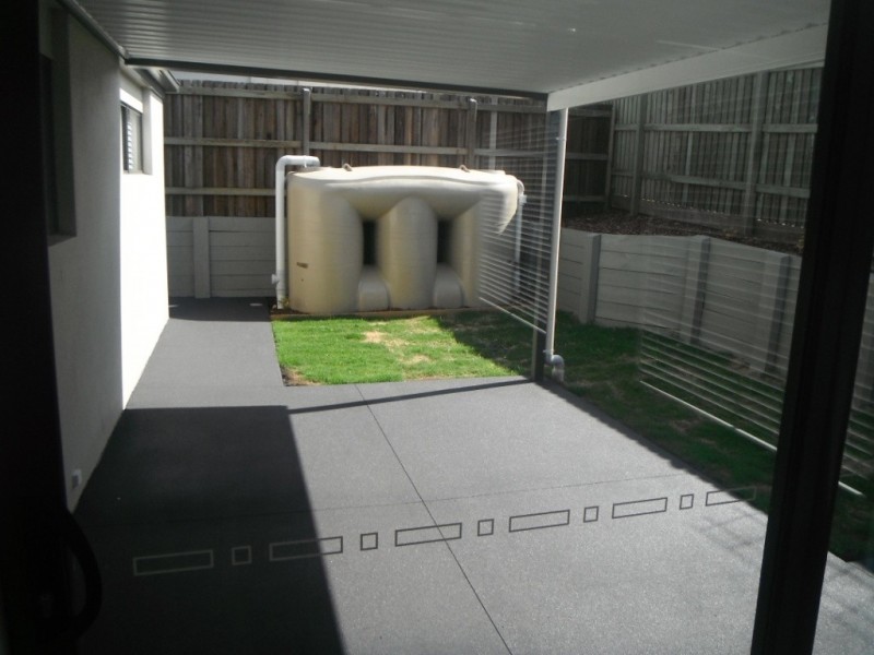 1/6 Punter Close, Glenvale QLD 4350