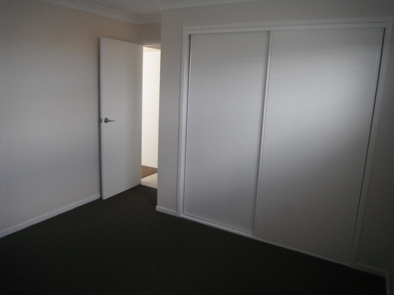 2/6 Punter Close, Glenvale QLD 4350