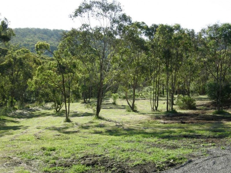 33a Box Tree Court, Mount Rascal QLD 4350