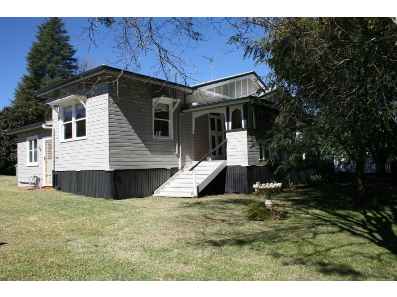 38 Lindsay Street, East Toowoomba QLD 4350