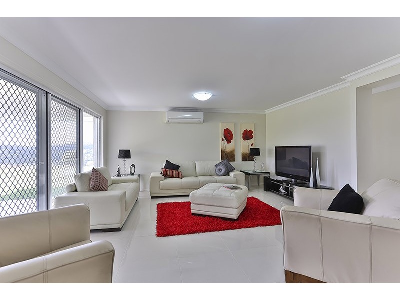 4 Wodalla Court, Hodgson Vale QLD 4352