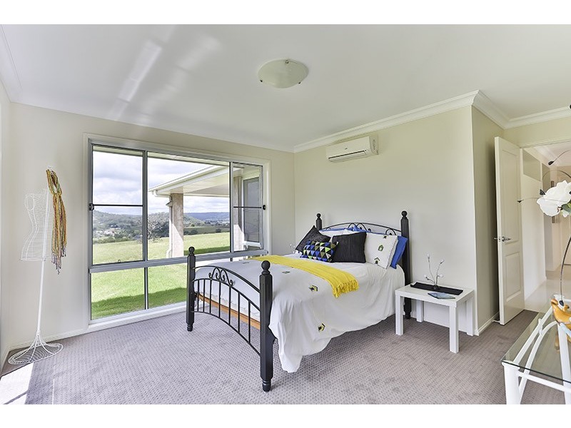 4 Wodalla Court, Hodgson Vale QLD 4352