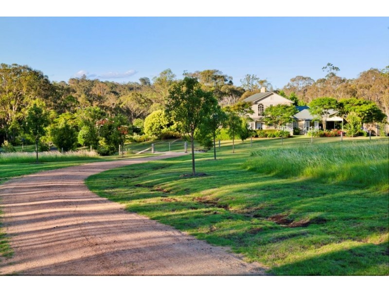 42 Yonder Lane, Cabarlah QLD 4352