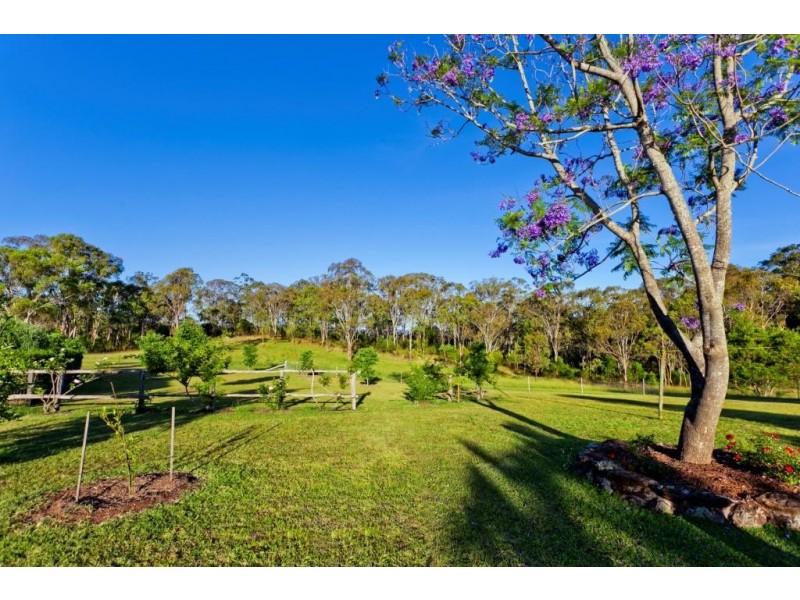 42 Yonder Lane, Cabarlah QLD 4352
