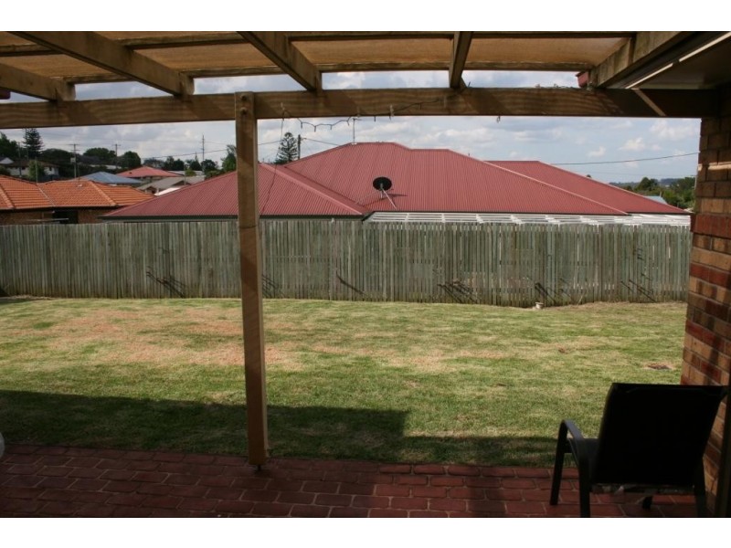 21 Cortess Street, Kearneys Spring QLD 4350