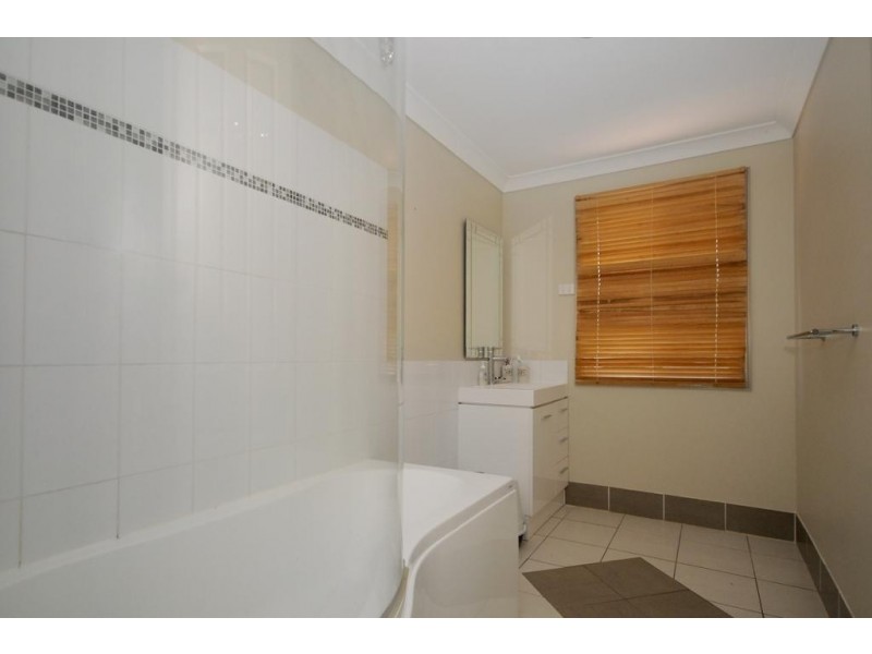 51 Nash Street, Glenvale QLD 4350