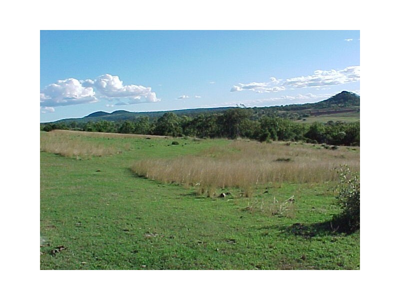 387 Muniganeen Road, Meringandan West QLD 4352