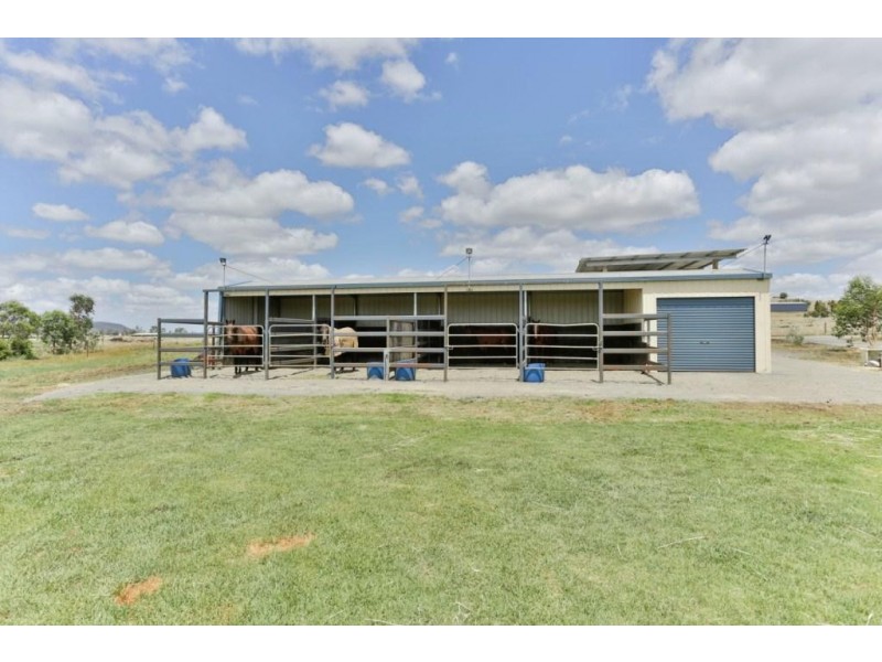 30 Bourne Road, Cambooya QLD 4358