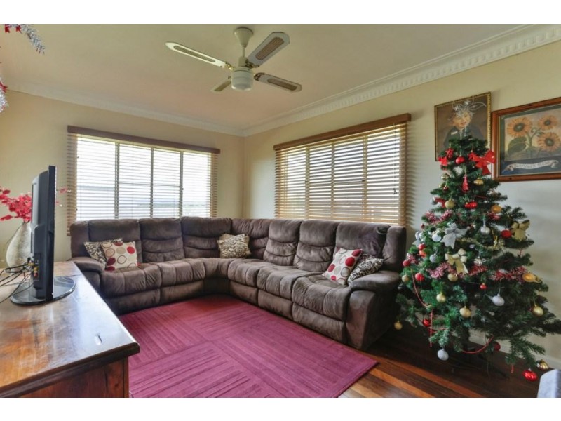 30 Bourne Road, Cambooya QLD 4358