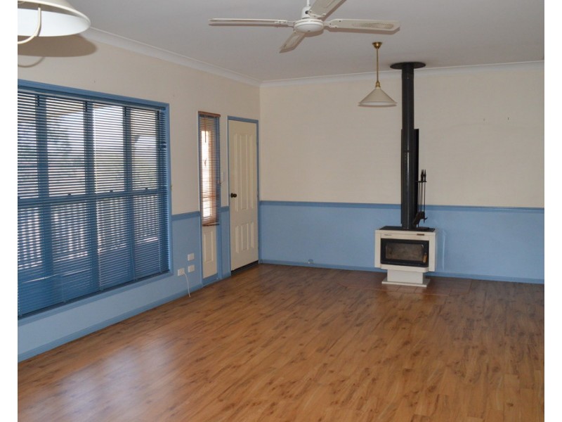 8 Goanna Walk, Gowrie Junction QLD 4352