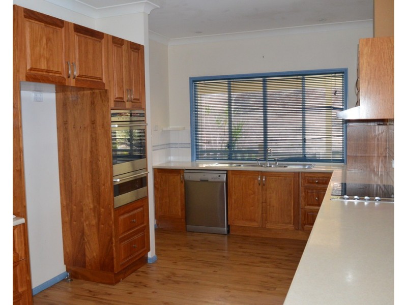 8 Goanna Walk, Gowrie Junction QLD 4352