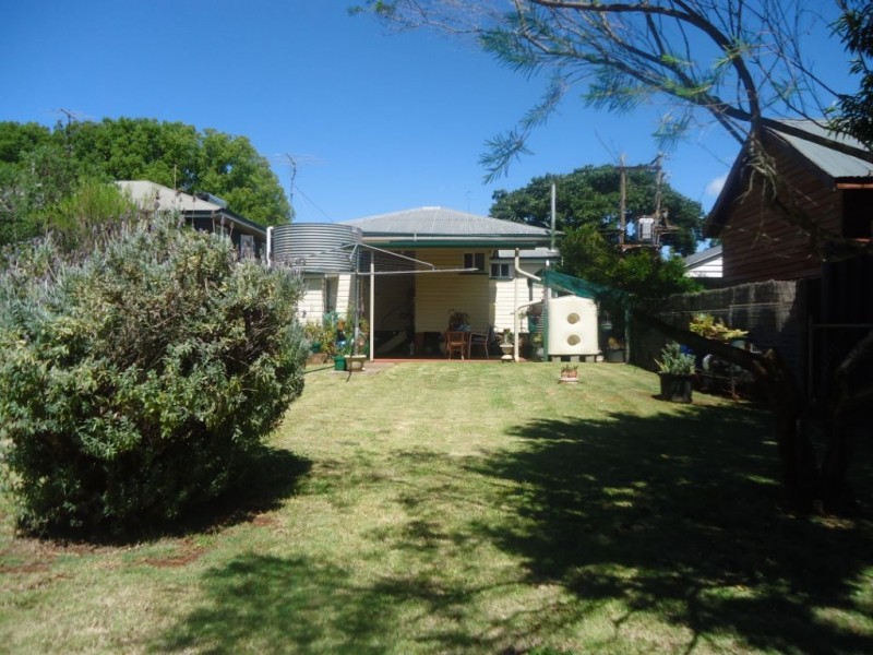 20 Clairmont Street, Newtown QLD 4350