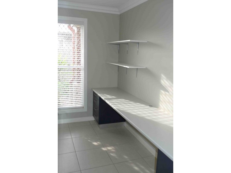 2/18 Sambar Court, Kearneys Spring QLD 4350