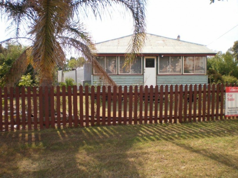 14 Railway Street, Cambooya QLD 4358