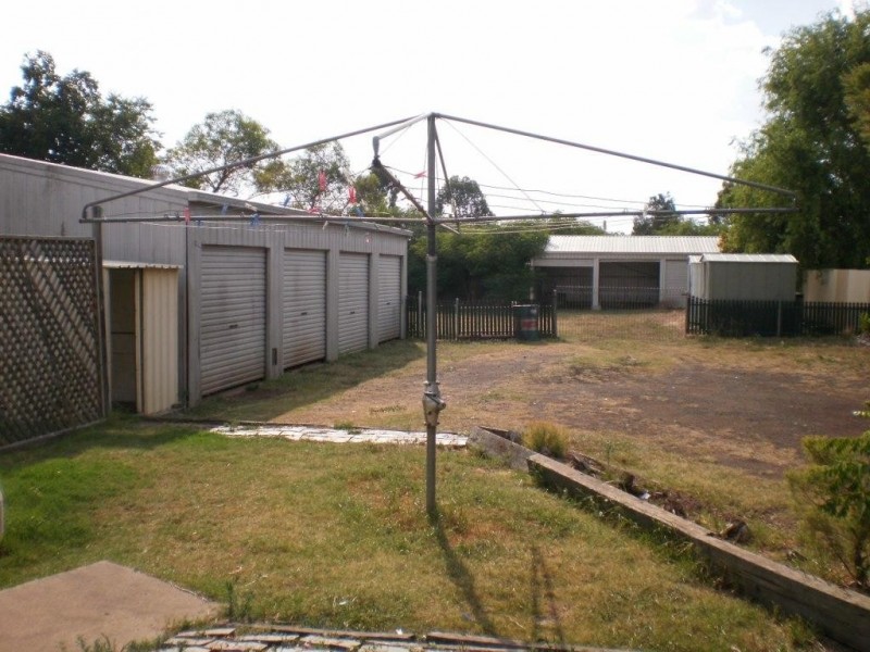 14 Railway Street, Cambooya QLD 4358