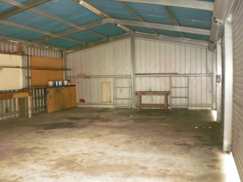 14 Railway Street, Cambooya QLD 4358