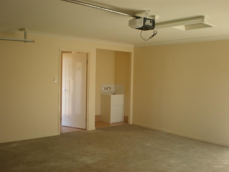 7 Moorina Drive, Harristown QLD 4350