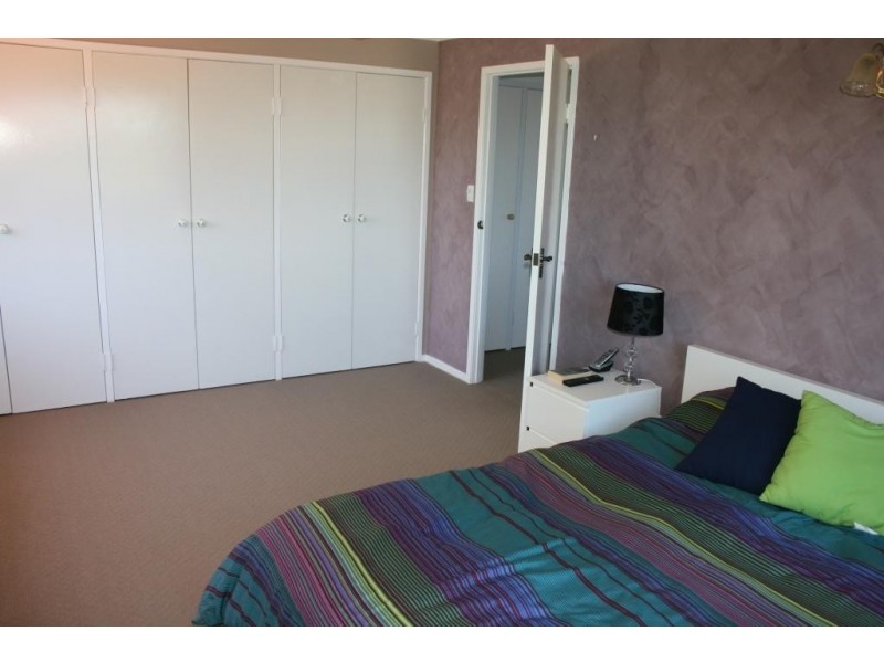 20 Boyett Street, Centenary Heights QLD 4350