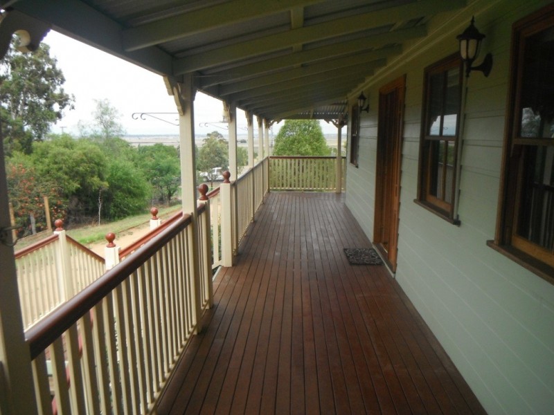 32 Goombungee Road, Kingsthorpe QLD 4400