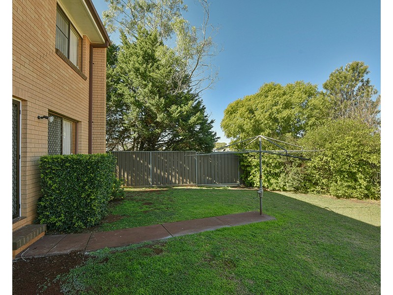 8/10 Perina Street, Wilsonton QLD 4350