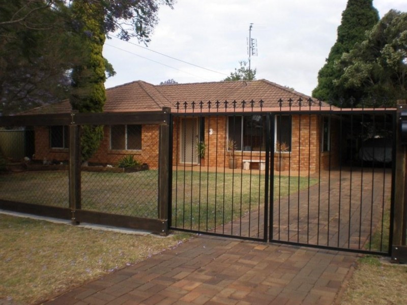 3 Judith Court, Harristown QLD 4350