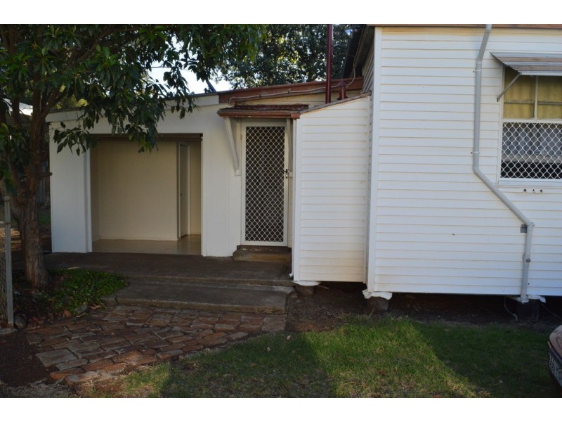 42 Wallace Street, Toowoomba QLD 4350