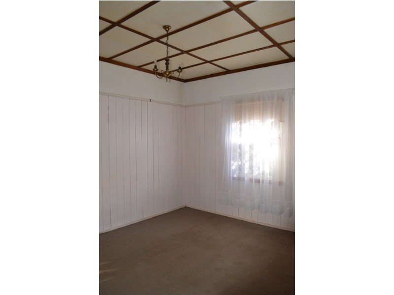 42 Wallace Street, Toowoomba QLD 4350