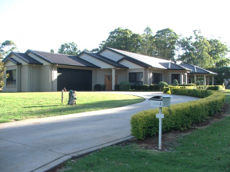 5 Werribee Drive, Highfields QLD 4352