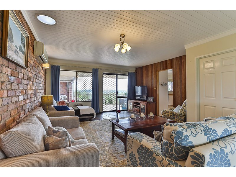 24 Coverdale Crescent, Cotswold Hills QLD 4350