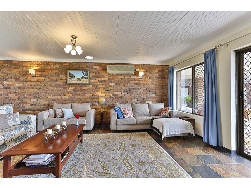 24 Coverdale Crescent, Cotswold Hills QLD 4350