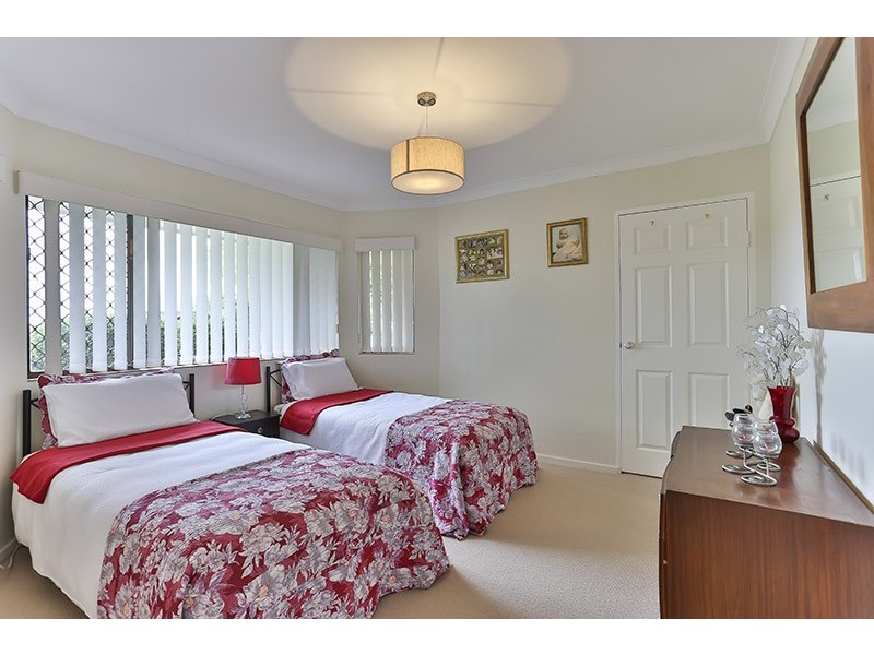 24 Coverdale Crescent, Cotswold Hills QLD 4350