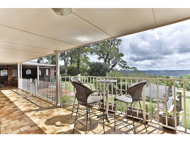 24 Coverdale Crescent, Cotswold Hills QLD 4350