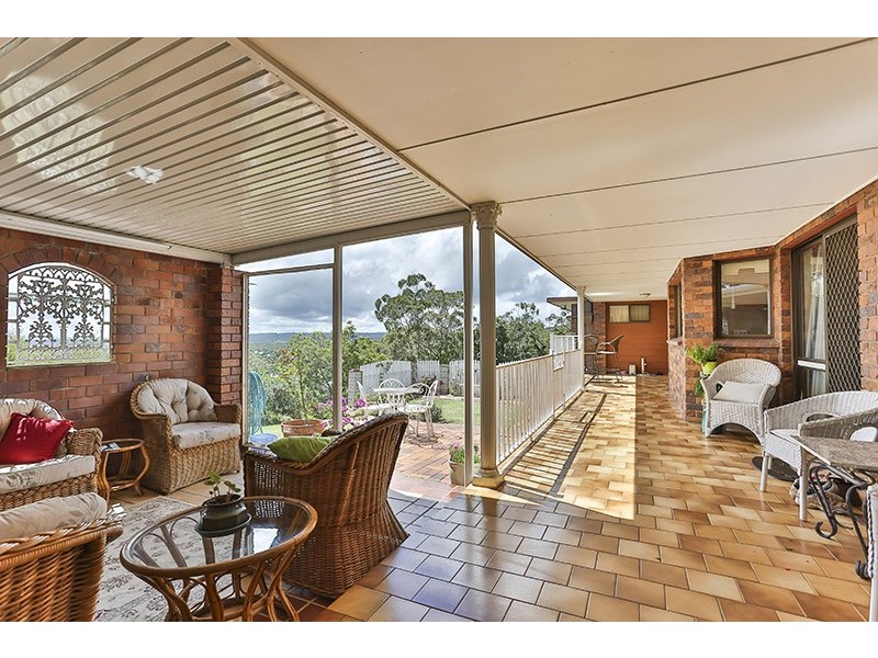 24 Coverdale Crescent, Cotswold Hills QLD 4350