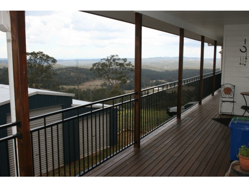 86 Forest Drive, Hampton QLD 4352